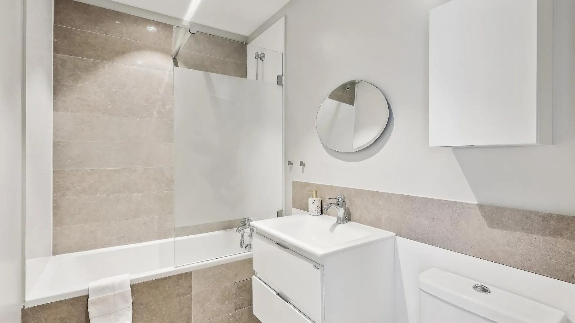 Le Marais & Place Des Vosges - Cityapartmentstay 파리 아파트